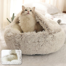 Load image into Gallery viewer, Round Plush Cat Bed
